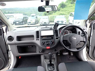 NISSAN AD 2013