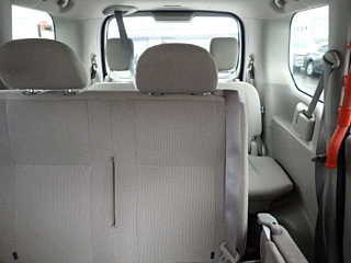 NISSAN SERENA 2017