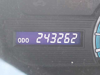 TOYOTA NOAH 2012