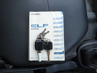 ISUZU ELF 2011