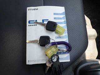 ISUZU ELF 2009
