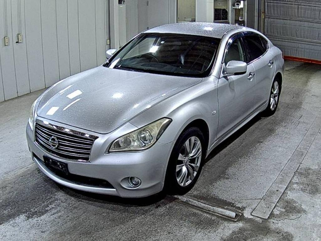 NISSAN FUGA 2012