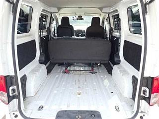 NISSAN NV200 2020