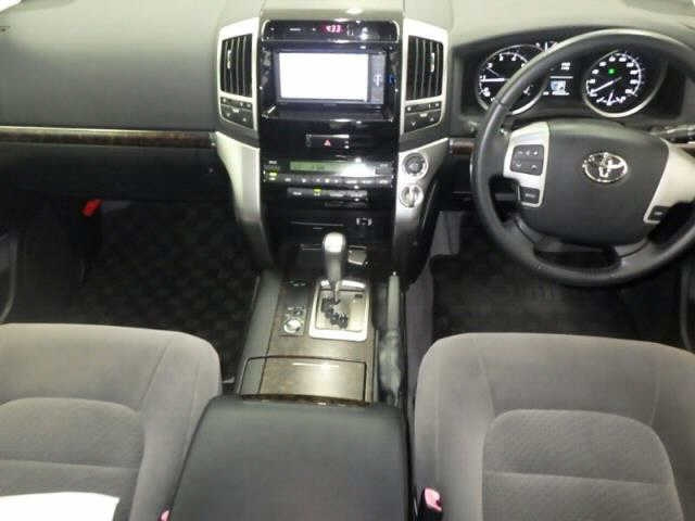 TOYOTA LAND CRUISER 2012