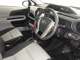 TOYOTA AQUA 2013
