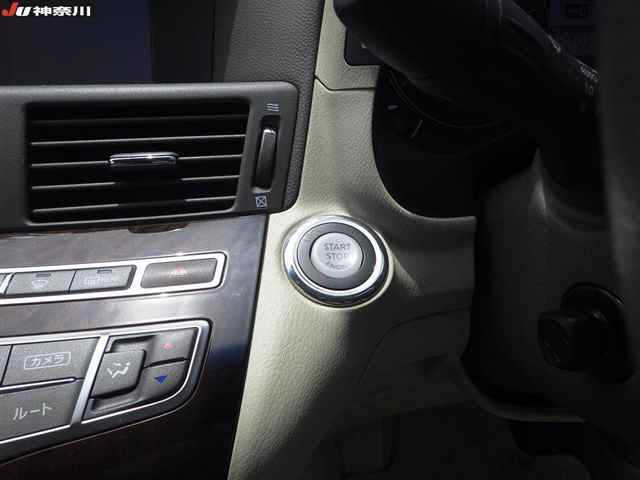 NISSAN FUGA 2014