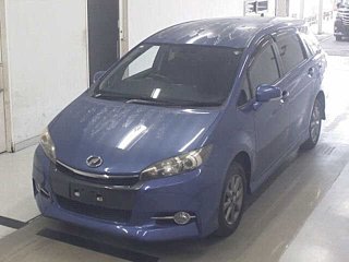 TOYOTA WISH 2013