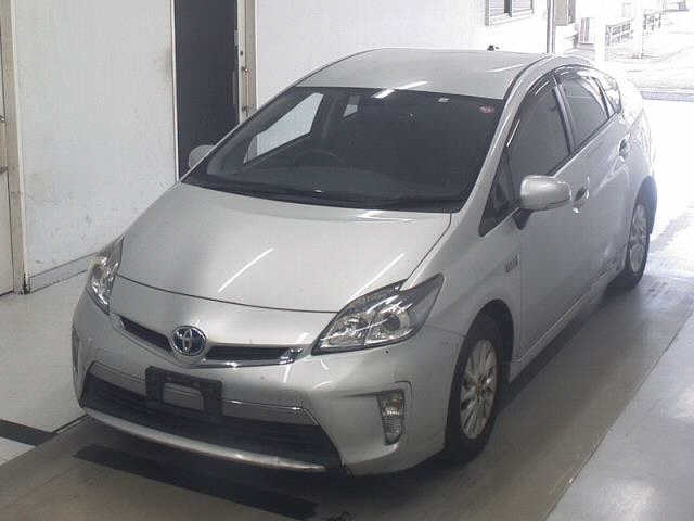 TOYOTA PRIUS PHV 2014