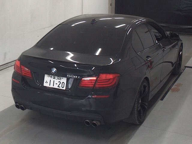 BMW 5 SERIES 2012