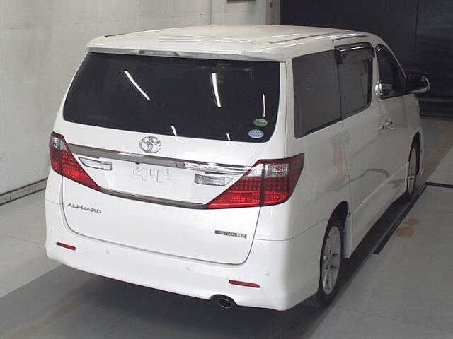 TOYOTA ALPHARD 2014