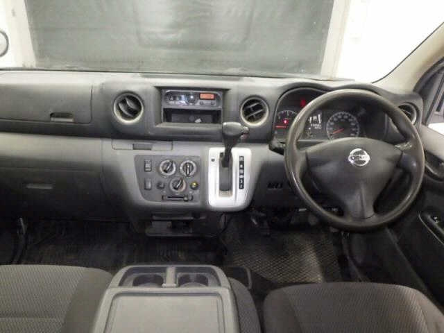 NISSAN CARAVAN VAN 2017