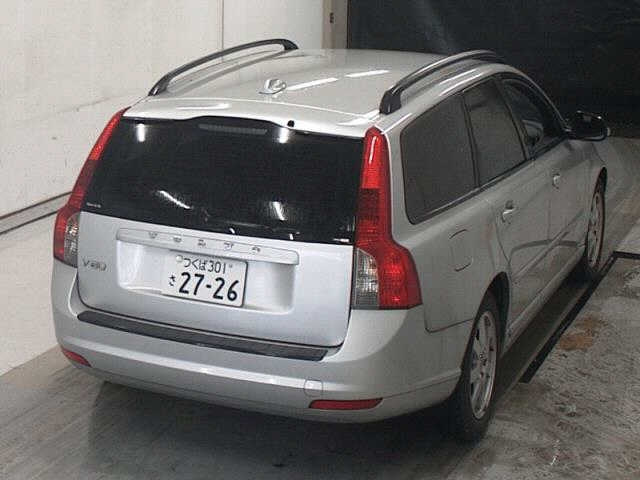 VOLVO V50 2010