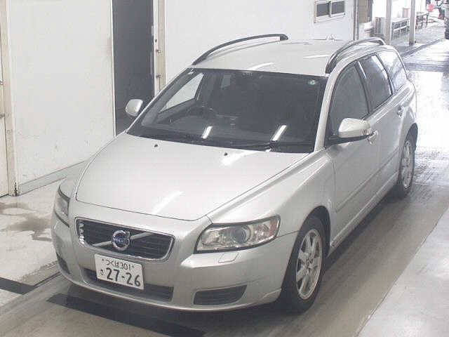 VOLVO V50 2010