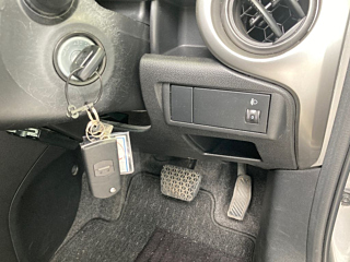 MAZDA DEMIO 2010