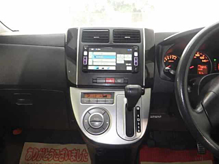 DAIHATSU MIRA 2010