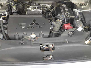MITSUBISHI RVR 2013