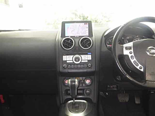 NISSAN DUALIS 2012