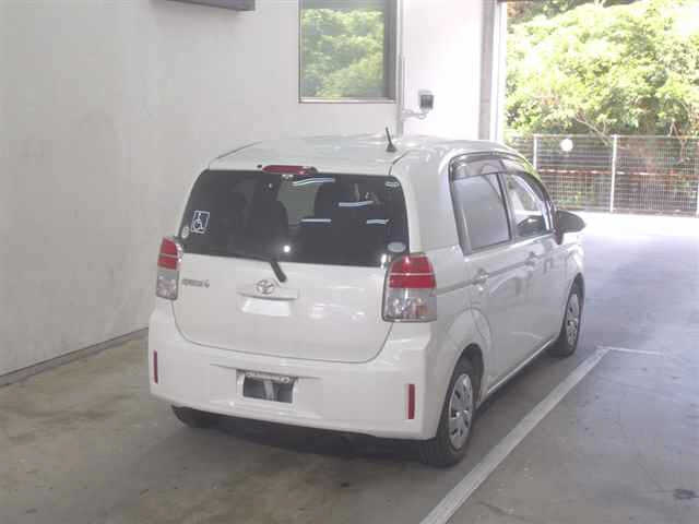TOYOTA SPADE 2014