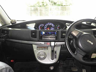 DAIHATSU MOVE 2011