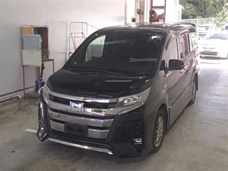TOYOTA NOAH 2019