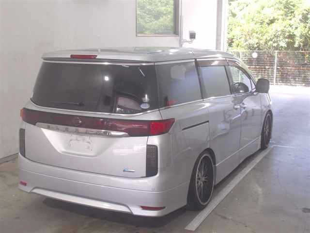 NISSAN ELGRAND 2012