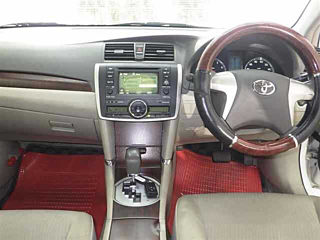 TOYOTA PREMIO 2010