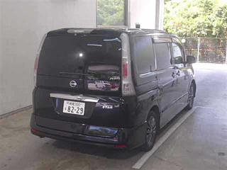NISSAN SERENA 2010