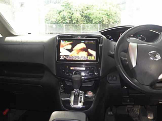 NISSAN SERENA 2013