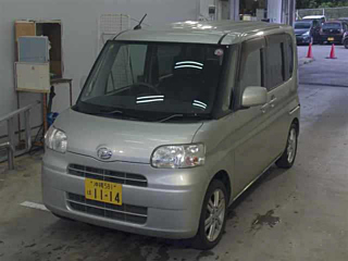 DAIHATSU TANTO 2012