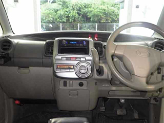 DAIHATSU TANTO 2012