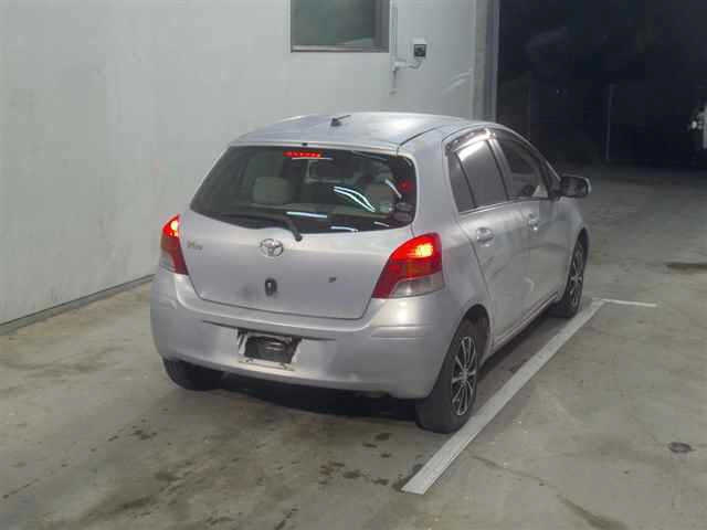 TOYOTA VITZ 2009