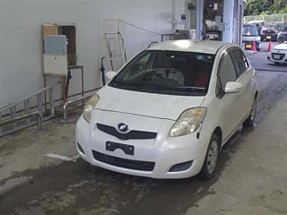 TOYOTA VITZ 2010