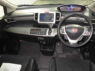 HONDA FREED 2012