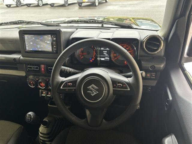 SUZUKI JIMNY NOMADE 2025