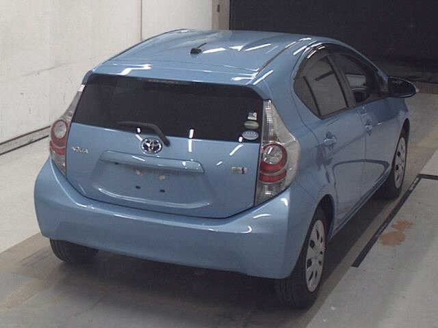 TOYOTA AQUA 2014