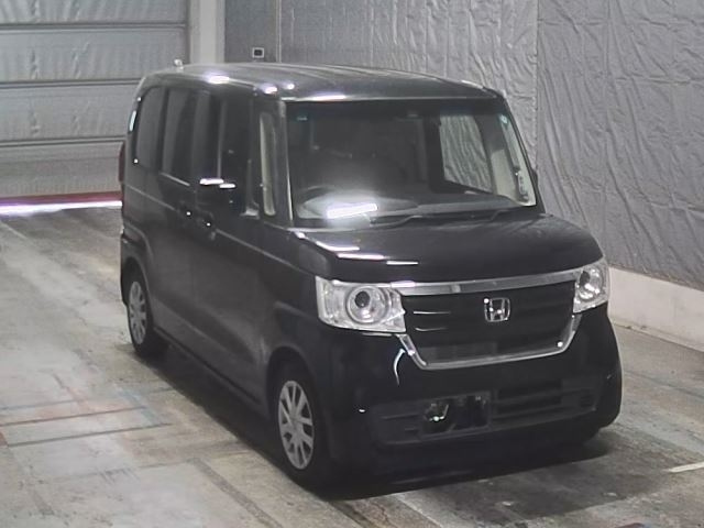 HONDA N BOX 2017