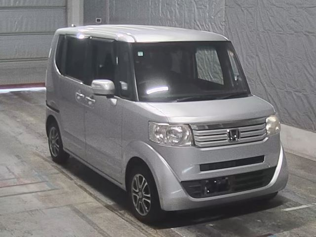 HONDA N BOX 2015