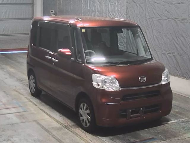 DAIHATSU TANTO 2018