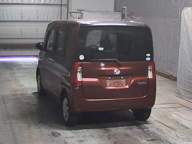 DAIHATSU TANTO 2018