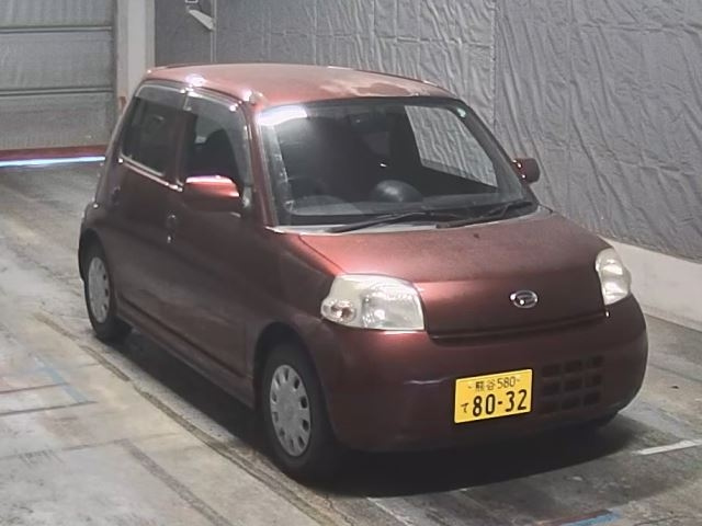 DAIHATSU ESSE 2011