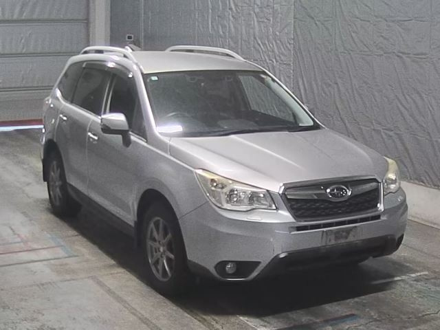 SUBARU FORESTER 2015