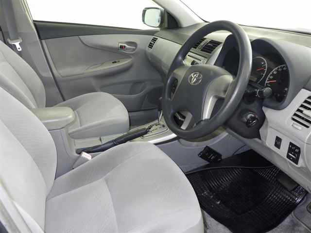 TOYOTA COROLLA AXIO 2010