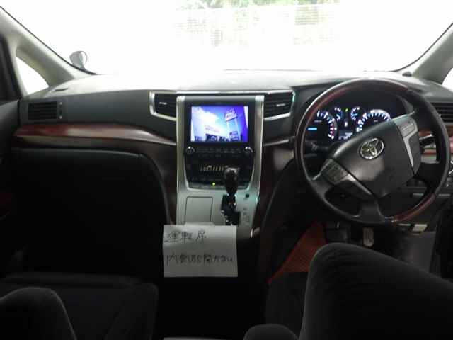 TOYOTA VELLFIRE 2008