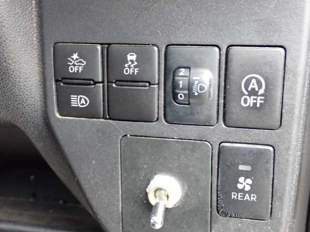 DAIHATSU HIJET VAN 2019