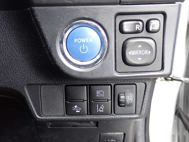 TOYOTA COROLLA FIELDER 2019