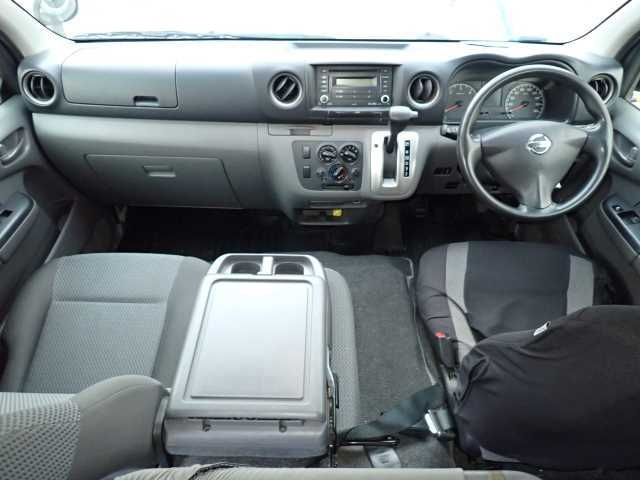 NISSAN CARAVAN VAN 2017