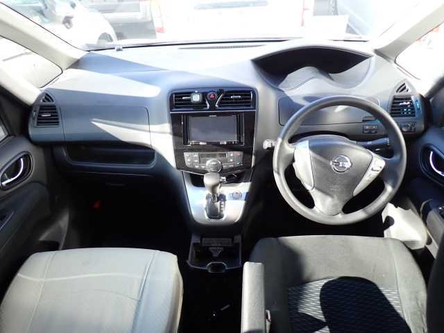 NISSAN SERENA 2015