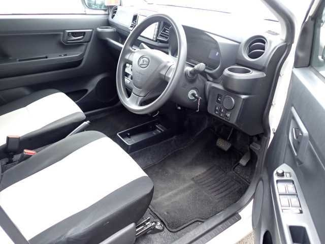 DAIHATSU MIRA E S 2020