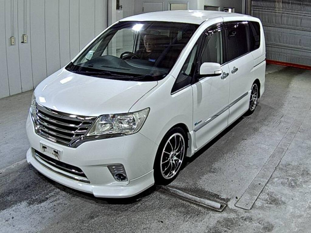 NISSAN SERENA 2013
