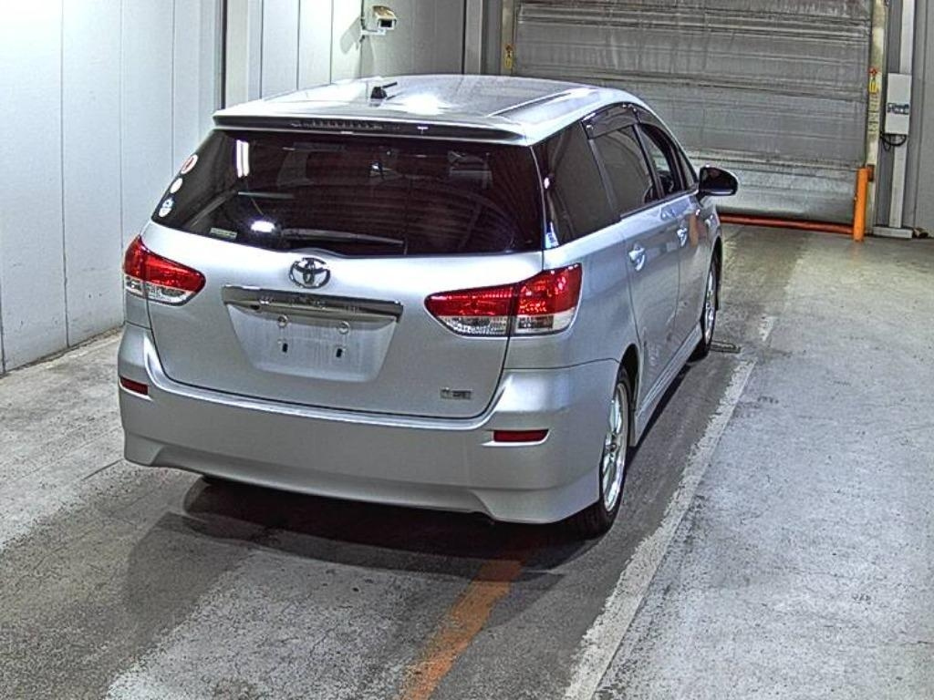 TOYOTA WISH 2009